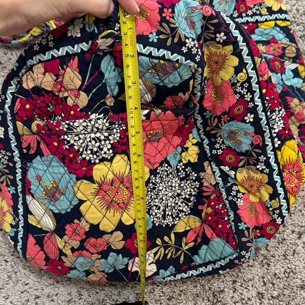 Vera Bradley weekender bag - Picture 3 of 3
